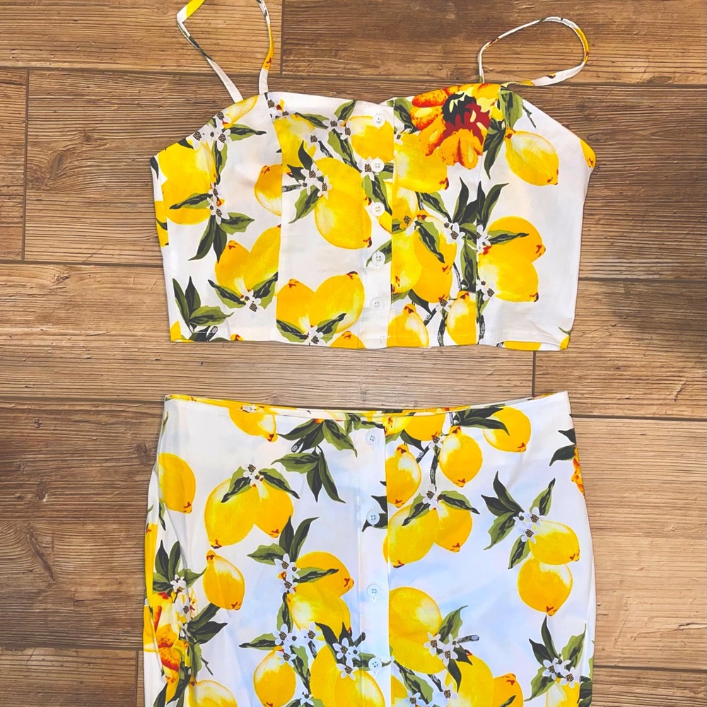 Two piece set